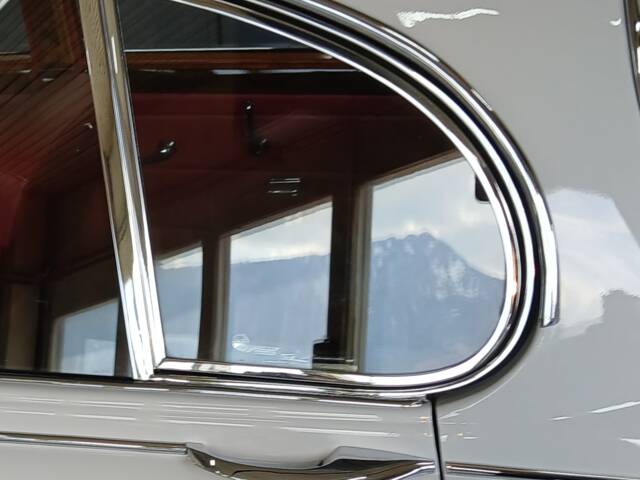 Jaguar Mk II 3.4