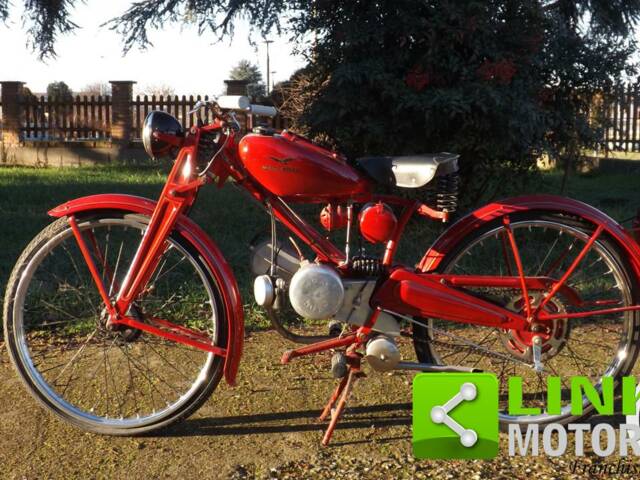 Bild 1/9 von Moto Guzzi DUMMY (1950)