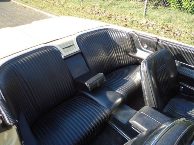 Ford Thunderbird