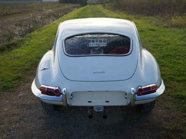 Jaguar E-Type 3.8