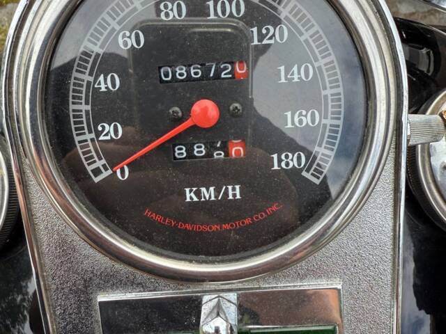 Harley-Davidson FLSTN Heritage Softail Classic