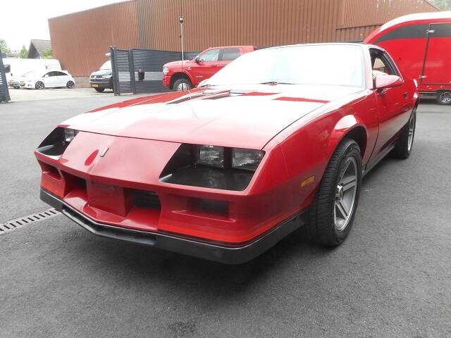 Image 1/22 of Chevrolet Camaro Z28 (1983)