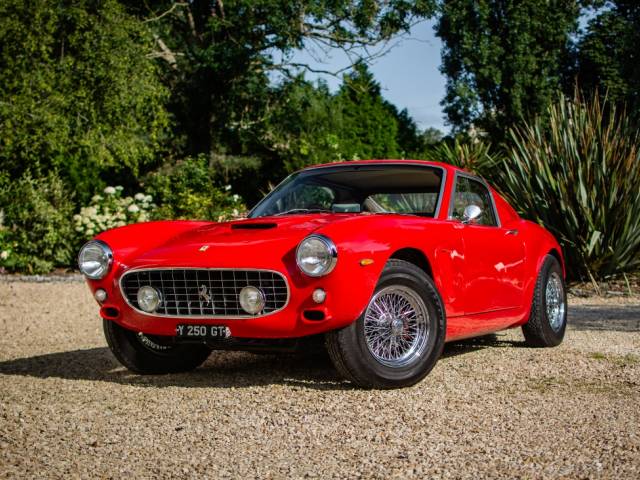 Image 1/10 of Nubodi 250 GT Z (2002)