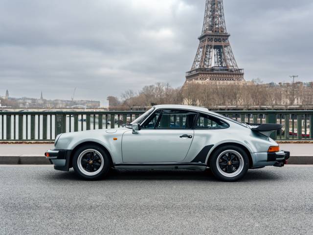 Porsche 911 Turbo 3.3