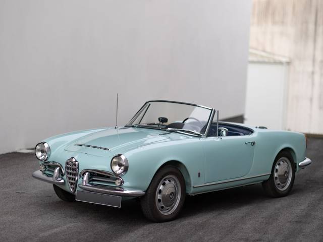 Image 1/47 of Alfa Romeo Giulia 1600 Spider (1962)