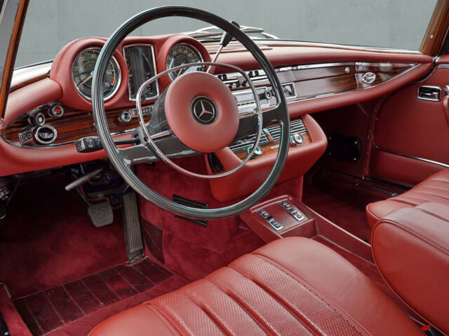 Mercedes-Benz 280 SE 3,5