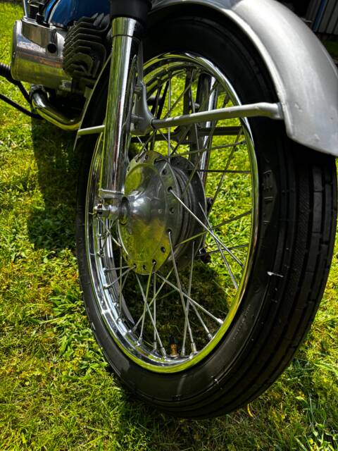 Suzuki A 100
