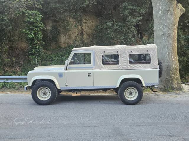 Land Rover 110