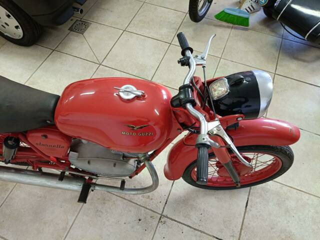 Moto Guzzi Stornello 125