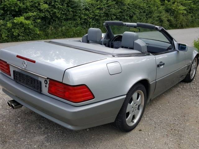Mercedes-Benz 500 SL