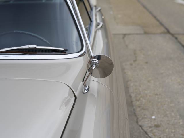 Jaguar Mk X 4.2