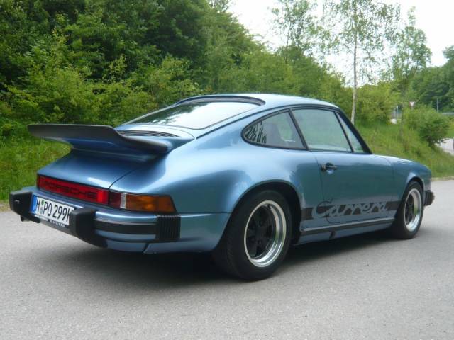 Porsche 911 Carrera 2.7