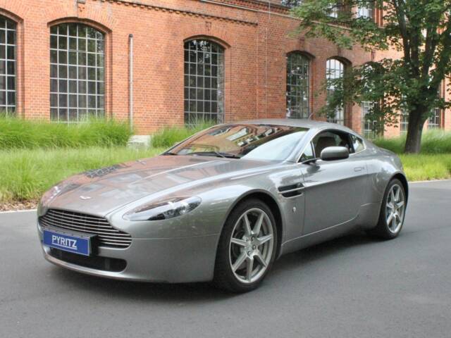 Imagen 1/18 de Aston Martin Vantage (2007)