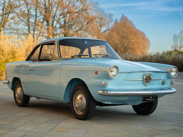Image 1/49 of FIAT 750 Vignale Coupé (1962)