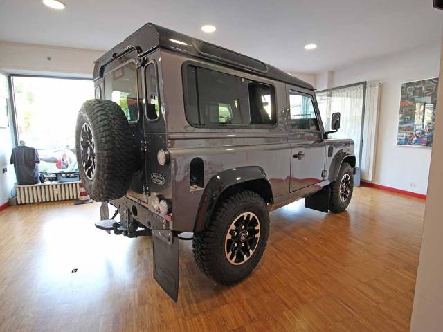 Land Rover Defender 90 Heritage