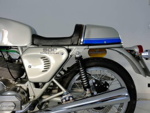 Ducati 900 SS