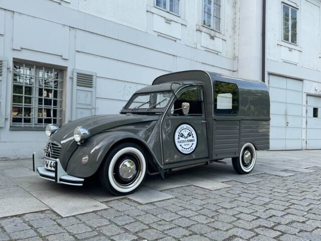 Immagine 1/30 di Citroën AK 400 (1973)
