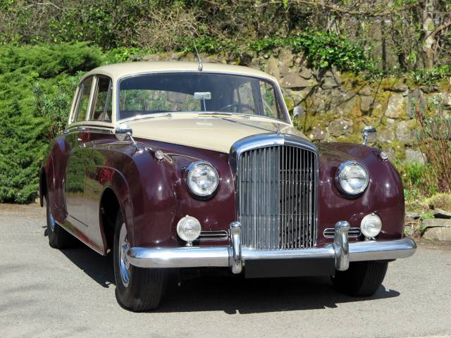 Bentley S 1
