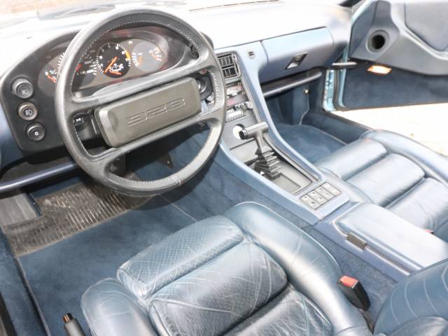 Porsche 928 - Interior