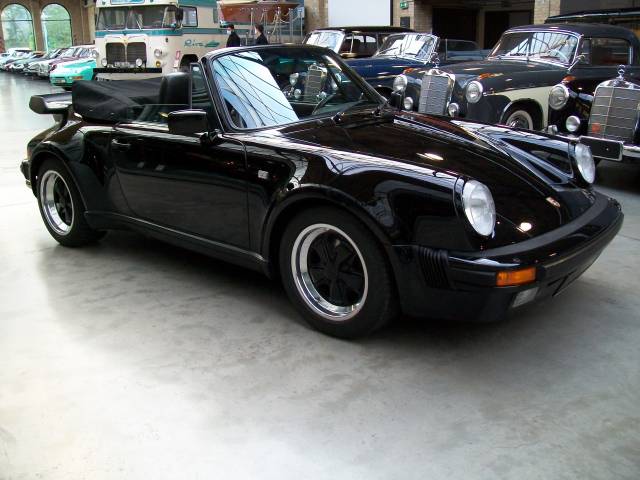 Porsche 911 Carrera 3.2 (WTL)