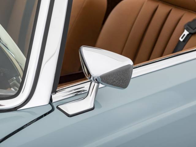 Mercedes-Benz 280 SL