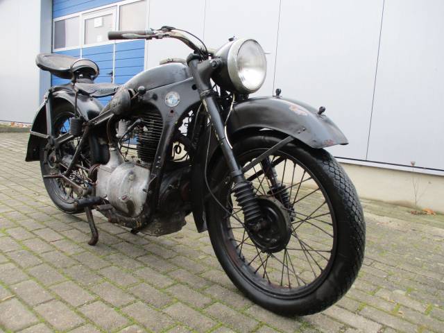 Image 1/23 of BMW DUMMY (1951)