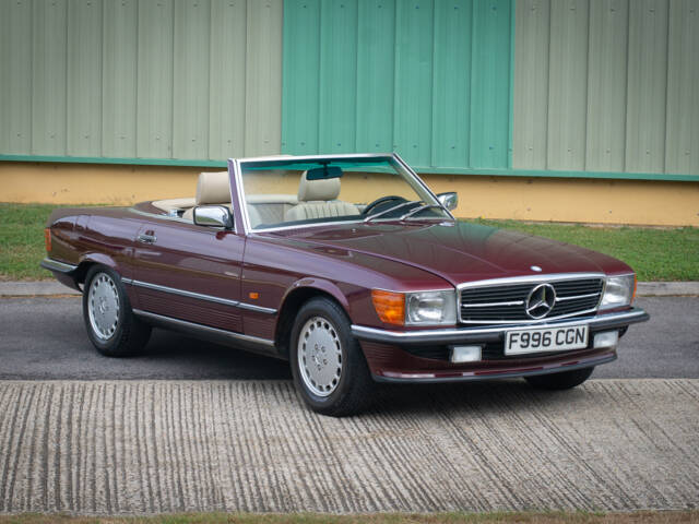 Image 1/29 of Mercedes-Benz 300 SL (1988)