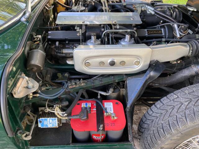 Jaguar E-Type V12 (2+2)