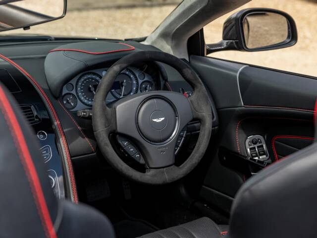 Aston Martin DB 9 GT Volante