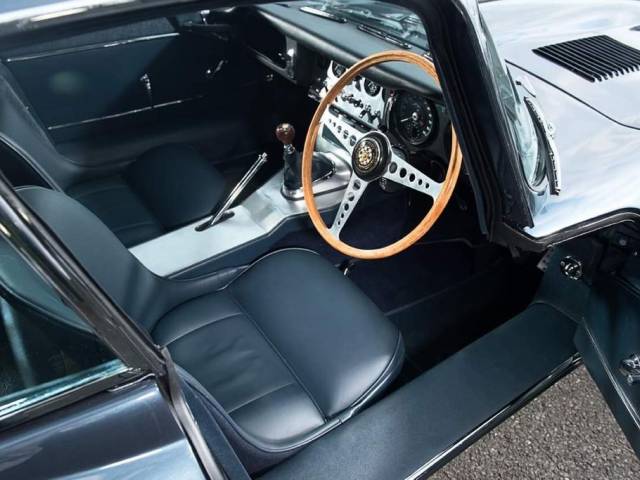 Jaguar E-Type 3.8