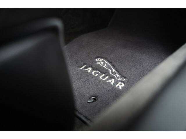 Jaguar XKR