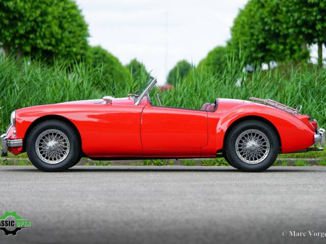 MG MGA 1600