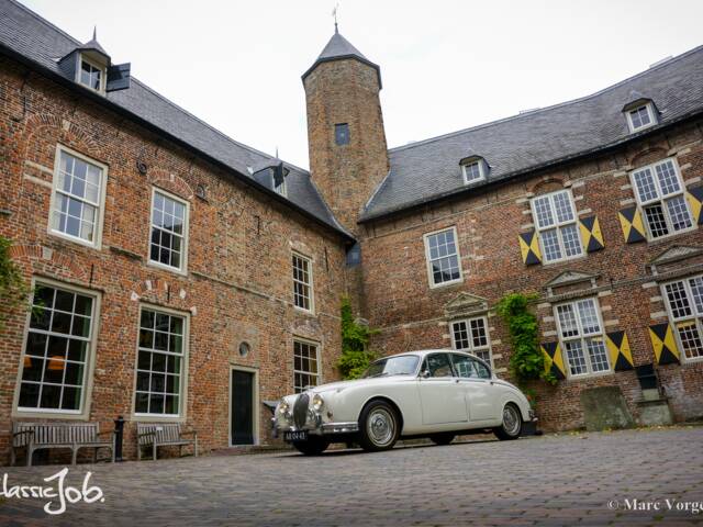 Jaguar Mk II 3.8