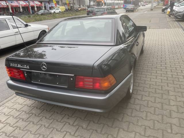 Mercedes-Benz 300 SL-24