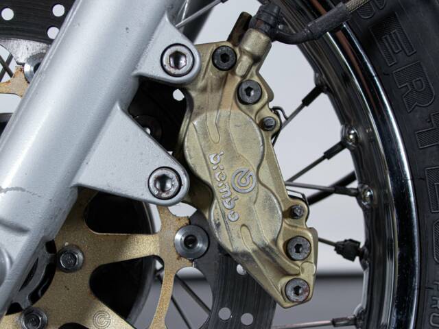 Moto Guzzi Nevada 750