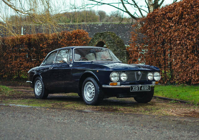 Image 1/50 of Alfa Romeo Giulia 1600 GT Junior (1977)