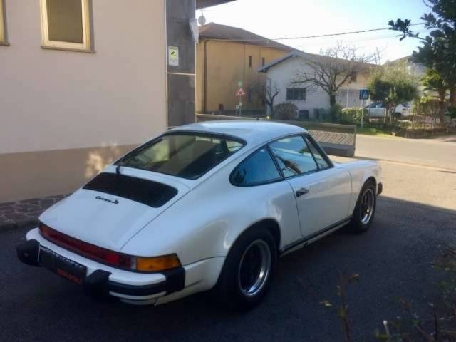 Porsche 911 Carrera 3.0
