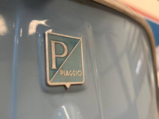 Piaggio Vespa 90