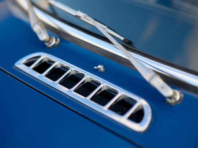 MG MGC GT
