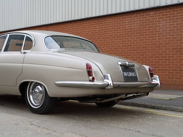 Jaguar Mk X 4.2