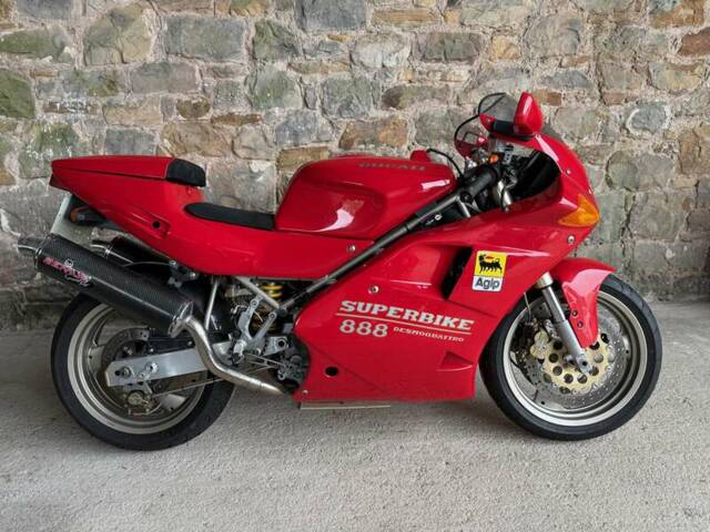 Ducati 888 Strada