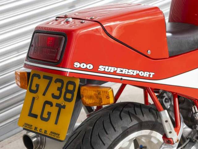 Ducati 900 Supersport