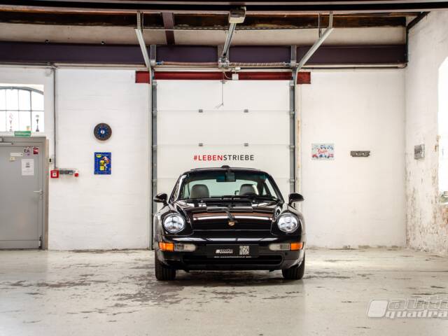 Porsche 911 Carrera