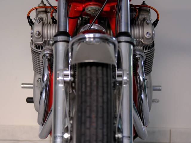 MV Agusta 750 Sport