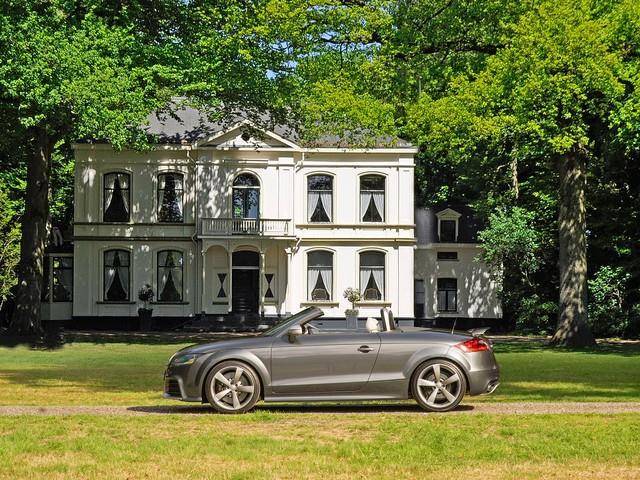 Image 1/30 of Audi TT RS (2010)