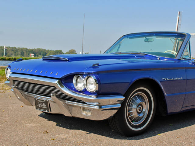 Ford Thunderbird