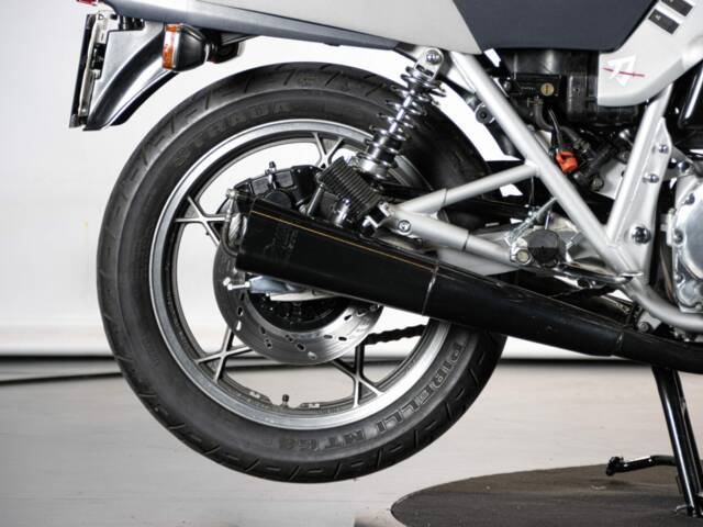 Suzuki GSX 750S Katana