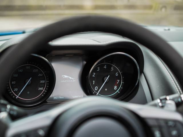 Jaguar F-Type Project 7