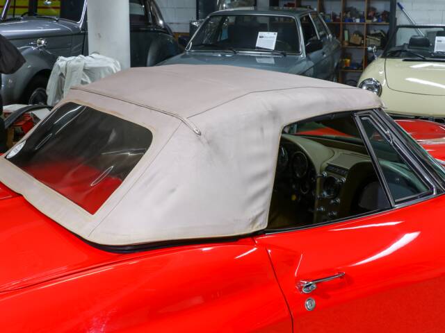 Chevrolet Corvette Sting Ray Convertible