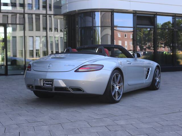Mercedes-Benz SLS AMG Roadster